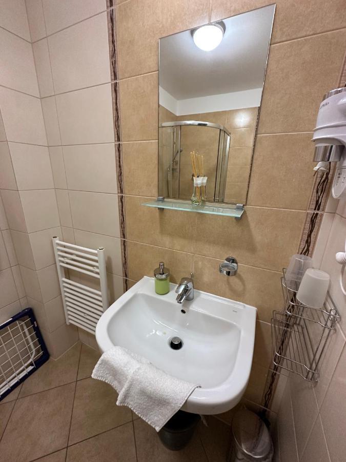 Apartman Besenova 289 ภายนอก รูปภาพ
